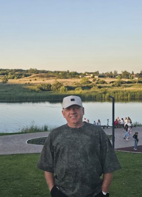 Владимир из Санкт-Петербурга 64 года