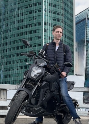 Slava из Таганрога 37 лет