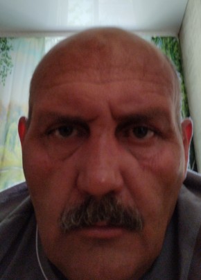 Олег из Щекино 52 года
