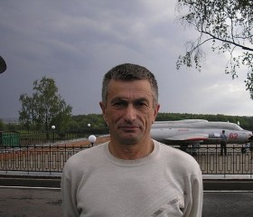 Василий, 68 лет, Луховицы