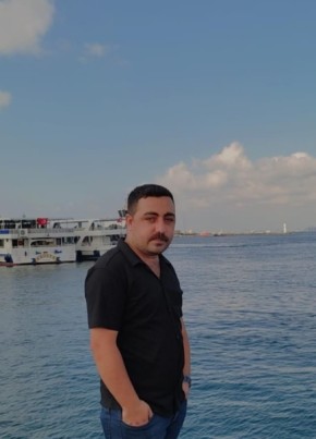 Reşit, 29, Turkey, Istanbul