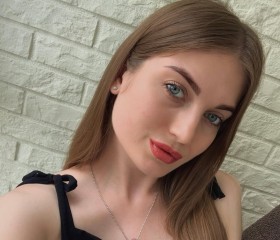 Полина, 28, Moscow