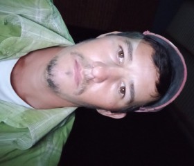 Alex, 25, Asuncion