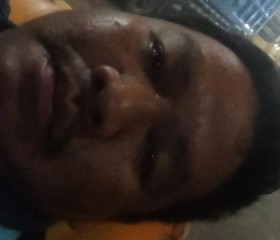 uhhu7e7, 19, Kisaran
