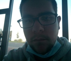 Corentin, 24, Saint-Hilaire-de-Riez