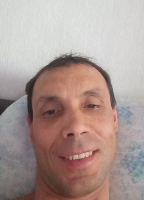 Александр из Ревды 42 года
