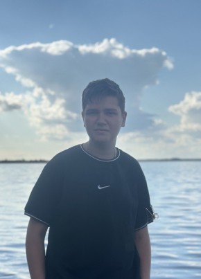 Анатолий из Новокузнецка 18 лет