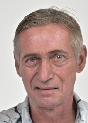 Corne из Tilburg 59 лет