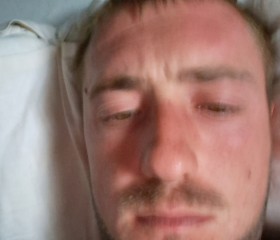 Ion, 26, Balcani