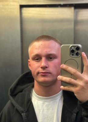 Сергей из Рязани 19 лет