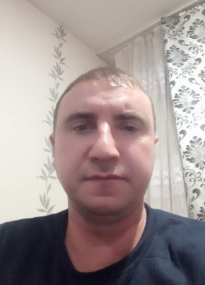 Вася из Омска 18 лет