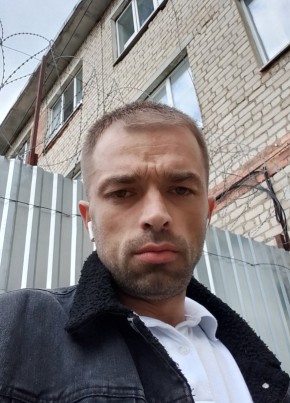 Илья из Орёла 34 года
