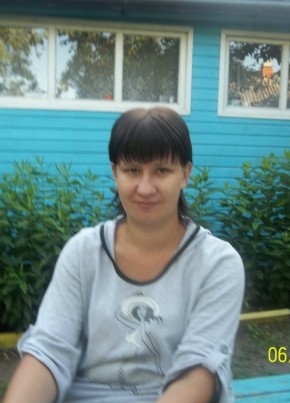 Юлия, 44, Россия, Великий Новгород
