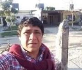 Roberto, 44, Aguilares