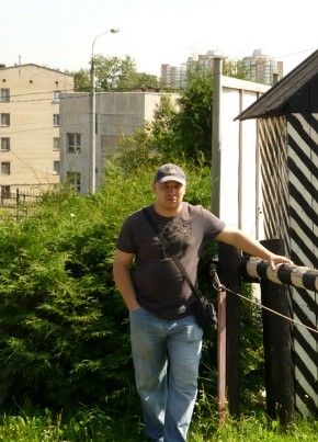 Maksim, 43, Russia, Kirovo-Chepetsk