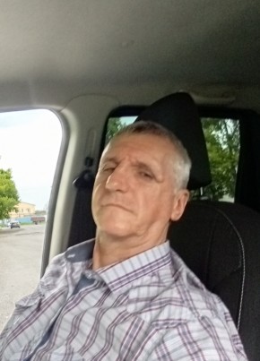 Константин из Владивостока 58 лет