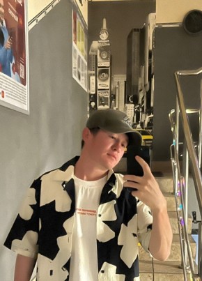 Ахлиддин из Санкт-Петербурга 20 лет