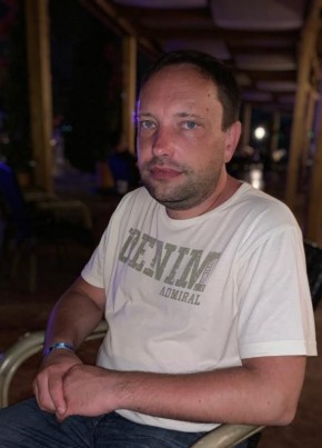 Олег, 39, Россия, Санкт-Петербург