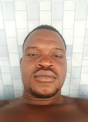 Moanard Carlos, 37, République Togolaise, Aného