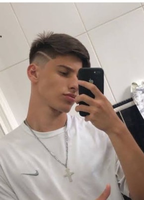Gabriel Silva из Manáos 18 лет