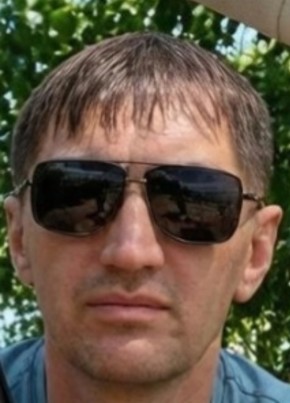 Евгений из Новочебоксарска 48 лет
