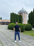 Albert, 40, Moscow