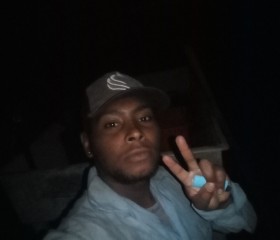 José, 24, Canavieiras