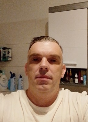 Tomáš из Chemnitz 42 года
