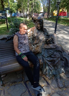 Сергей из Ростова-на-Дону 43 года
