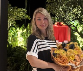 Oksana, 47, Moscow