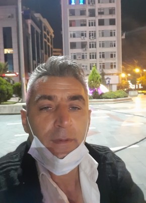 Turgut, 52, Türkiye Cumhuriyeti, İstanbul
