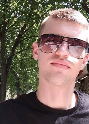 Антон, 23, Україна, Харків