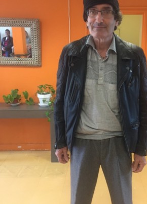 Meganes, 71, République Française, Colombes