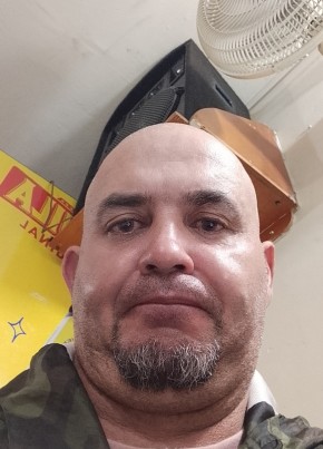 Albert из Medellín 47 лет