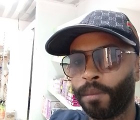 Adbou, 35, Adrar