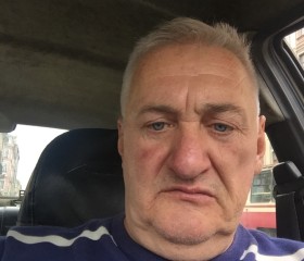 Mikhail, 65, Saint Petersburg