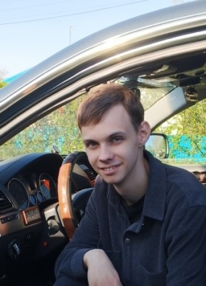 Евгений из Карасука 22 года