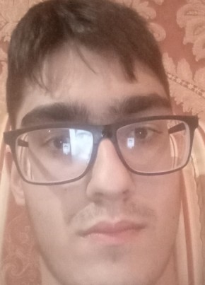 Иван из Горячого Ключа 19 лет