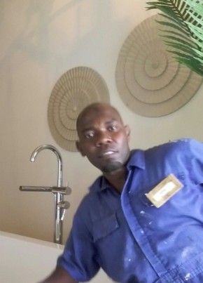 Iddy , 37, Tanzania, Dar es Salaam