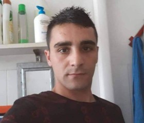 Luka, 35, Niscemi