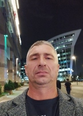 Олег из Твери 46 лет