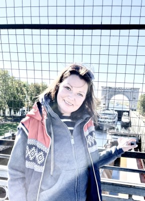 Elena, 46, Russia, Moscow