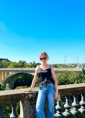 Таня из Essen (Nordrhein-Westfalen) 26 лет