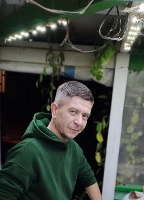 Евгений из Новосибирска 42 года