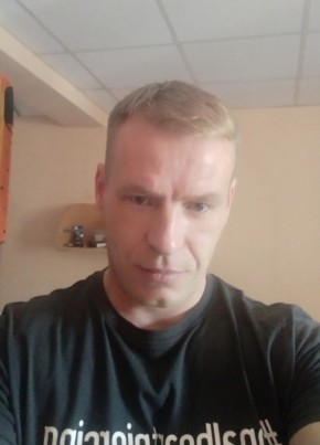 Александр, 44, Россия, Отрадное