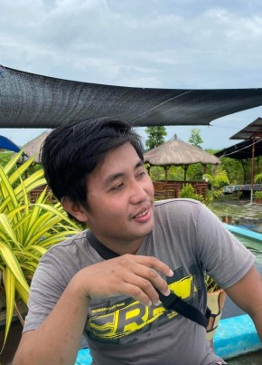 Oliver Menrige, 24, Philippines, Tacurong