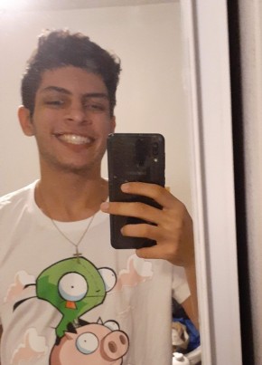 Luis, 25, Puerto Rico, Bayamon