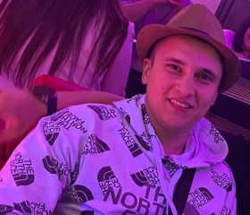 Dmitriy, 22, Maladzyechna