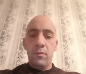 Elgün, 40, Baku