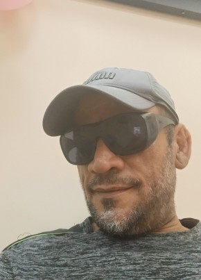 Edwin из Bayamón 52 года